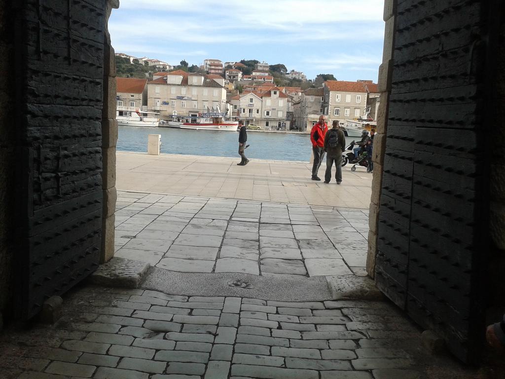 Villa Tudor Trogir Exterior photo